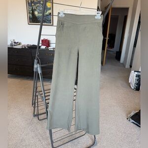Max Studio Women's Olive Green Pants
